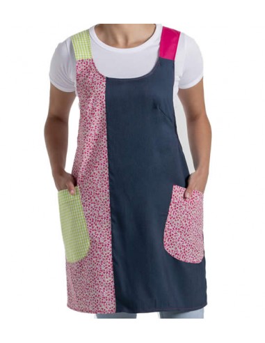 Grembiule FIORI INCROCIATI SULLA SCHIENA. Grembiule con tessuto denim elastico.