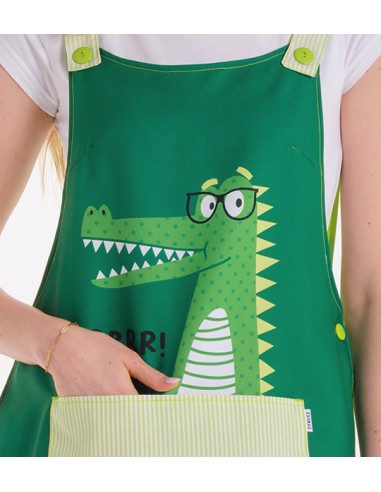 ESTOLA MAESTRA CON DIVERTIDO COCODRILO CON GAFAS