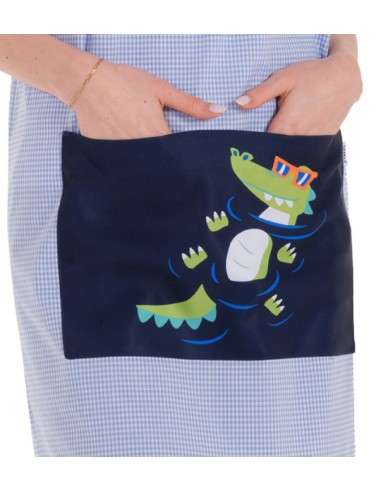 ESTOLA DE MAESTRA TEJIDO VICHY CON ESTAMPADO COCODRILO DIVERTIDO.