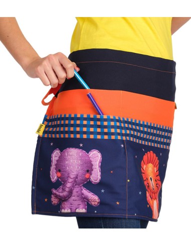 DELANTAL MAESTRA ESTAMPADO MUÑECOS DE ANIMALES.