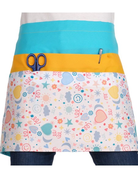 DELANTAL MAESTRA ESTAMPADO SMILE. Estolas y pichis para maestras