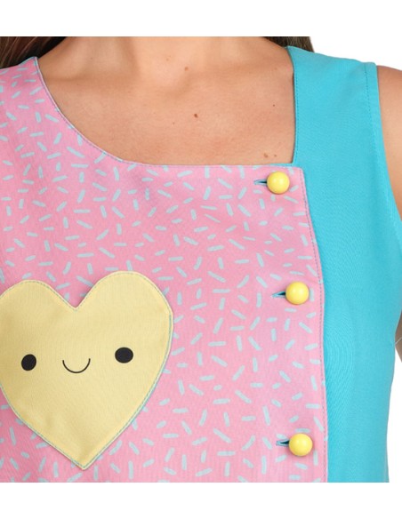 PICHI MAESTRA CORAZONES CON BOTONES AMARILLOS